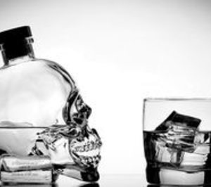 Tello incorpora nuevos vodkas, tras el crecer con las ginebras