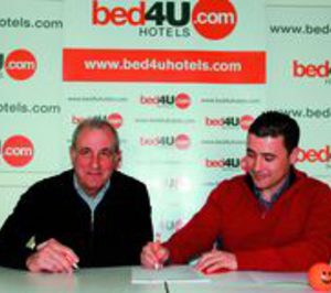 Bed4U Hotels firma un acuerdo de colaboración con Caja Rural Team