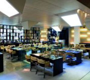 Tragaluz renueva la restauración del hotel Omm con los hermanos Roca