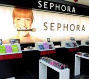 Sephora lanza su nueva imagen y comunicación con una acción solidaria