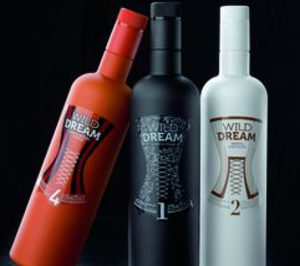 Licores Baines innova en torno al pacharán