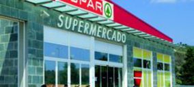 Supermercados Marcial dona dos cheques a Cáritas y Calor y Café por más de 64.000€