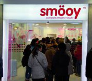 Smöoy prepara su primer local en Argelia y mantiene el ritmo en España