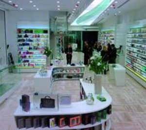 Júlia España Parfums cerró el año con alza en ventas y red estable