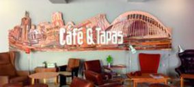 Café & Tapas abre en Valencia