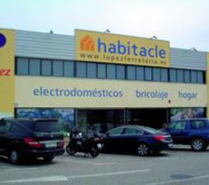 Una ferretería desembarca en el sector de bricolaje