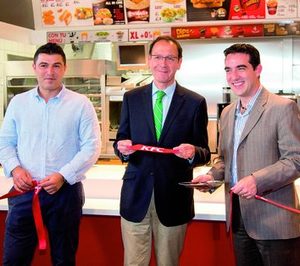 KFC presenta en Murcia su primera franquicia mixta y prepara nuevas aperturas