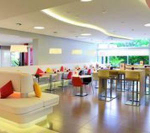 El Ibis Barcelona Cornellà está de estreno  tras la renovación integral de sus instalaciones