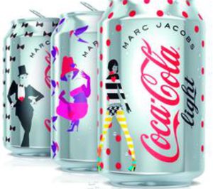 Marc Jacobs viste a Coca-Cola Light