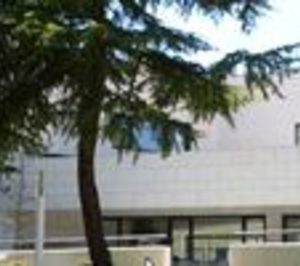 Valdeluz firma un contrato para la gestión de un centro en Colmenar