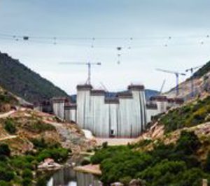 Linden Comansa suministra 15 grúas a la central del Baixo Sabor, Portugal