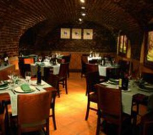 Restauradora de Mesones reestructura la red de ventas de Cinco Jotas