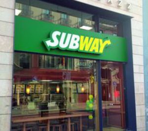 Subway apertura en los bajos del hotel barcelonés Jazz