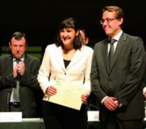 Se crea la primera Beca Premio Eurofragance IQS