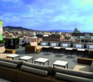 Kettal amuebla la terraza del hotel Majestic