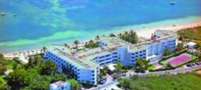 Marbella Club adquiere el ibicenco Playa Real para orientarlo al segmento de lujo