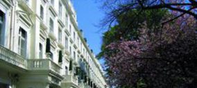 Derby se hace con el 50% que no controlaba en sus hoteles de Londres y París