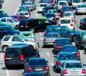 Los viajes de las familias españolas siguieron cayendo en julio