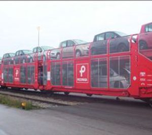 Adif y Anfac se alían para el impulsar el transporte de automóviles