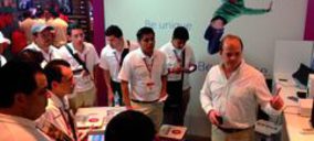 Vieta América participa en la Convención de RadioShack en México