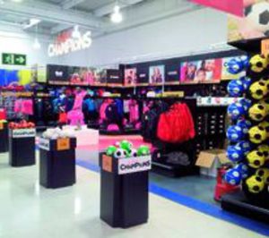 Toys R Us Iberia inicia la comercialización de productos deportivos y decoración
