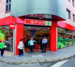 Supermercados Mogán crece gracias al incremento del turismo canario