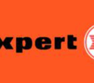 Expert International entra en Hungría