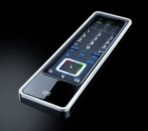 One For All presenta el mando con pantalla inteligente Infinity 