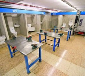 Roca equipa la Escuela Gremial de Instaladores de Barcelona