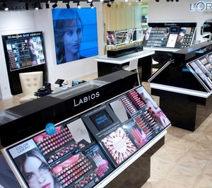 El grupo LOréal abre en España su tercera tienda LOréal Paris