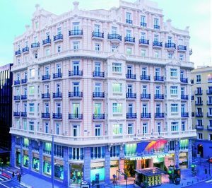 Varias de las diez ofertas por el Senator Gran Vía son de operadores hoteleros