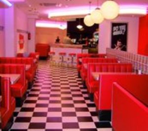 Urban Diner llega a Levante 