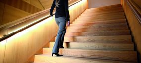 Comenza ilumina sus pasamanos