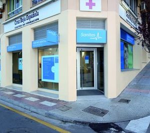 Sanitas abre su primer centro dental en Ceuta