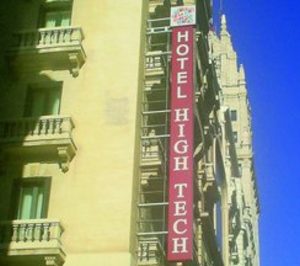 High Tech ahonda en su caída de ventas mientras busca comprador