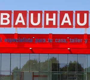 Bauhaus proyecta nueva tienda