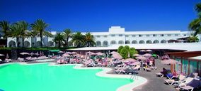 Riu vende un complejo en Lanzarote, germen de una nueva enseña