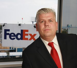 Nuestro acuerdo con Chronoexpres se extiende hasta 2015, pero eso no impide que desarrollemos nuestro servicio directo