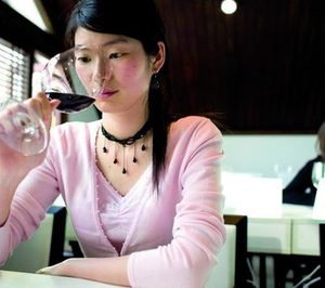 China retira la queja contra los vinos europeos