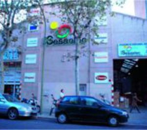 Sesaelec abre dos almacenes en España y sale al exterior