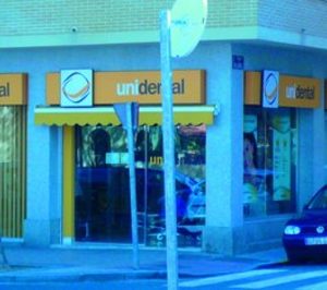 Unidental reabre su clínica de Segovia
