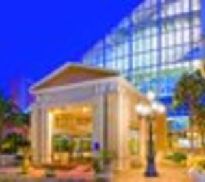 Uno de los principales hoteles de Roquetas de Mar se reforma