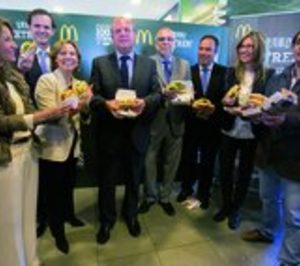 McDonalds presenta su gama de hamburguesas con proveedores extremeños