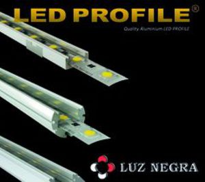 Luz Negra abre su primera sucursal en el exterior