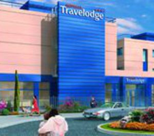 Travelodge desafilia un hotel en Madrid