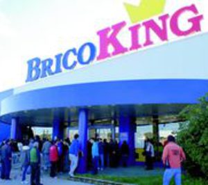 Bricoking culmina la reorganización de su red