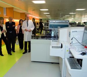 El Hospital Clinic de Barcelona inaugura un laboratorio automatizado