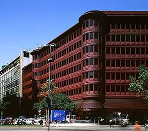 Testa se prepara para abordar una posible salida a Bolsa