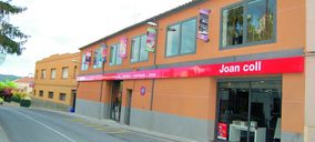 Joan Coll inaugura espacio de cocinas