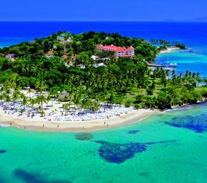 Luxury Bahia Principe Cayo Levantado recibe el TUI Holly